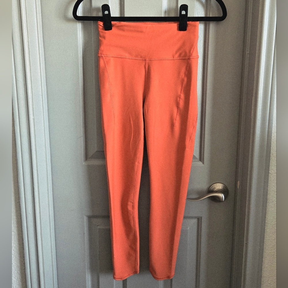 Athleta Women's Pacesetter 7/8 Leggings